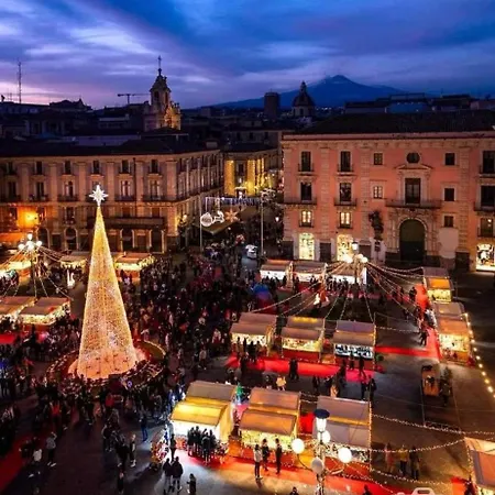 La Di Piazza Dell'universita Hébergement de vacances Catane